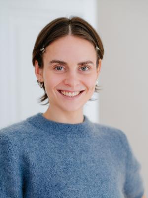Portrait Lisa Hackl (c) Julia Dragosits