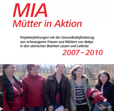 Titelblatt der Publikation; Projekttitel und ein Foto mit Frauen und Kindern